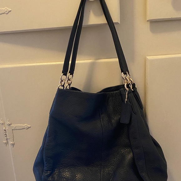 Authentic Coach Black Leather Shoulder Bag - Picture 1 of 6